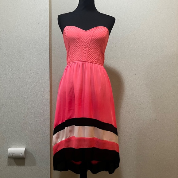 Parker sheer coral Quilted color block Strapless dress - Picture 6 of 6